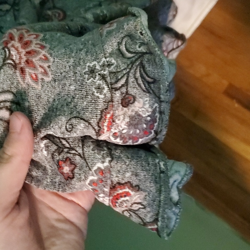 Secret Treasures Nightgown - Picture 8 of 10